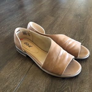 Diba Tan/Camel D'Orsay Peep Toe Loafer | Size 6